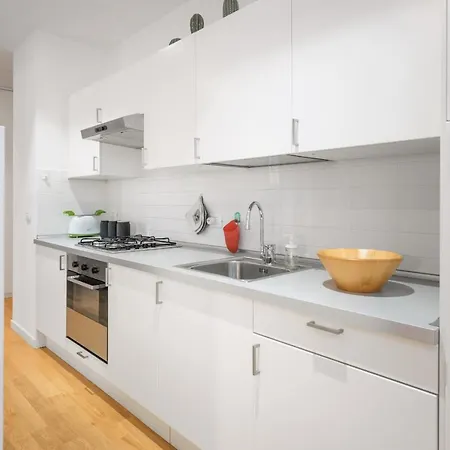 Flats4rent Delia Apartment Verona